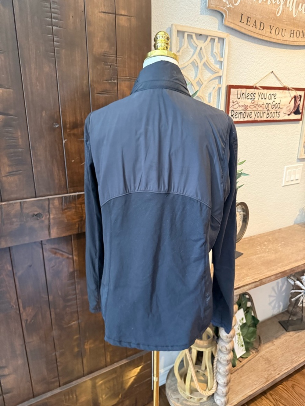 Kirkland Signature Black Women's Lightweight Bomber Jacket - Picture 3 of 4